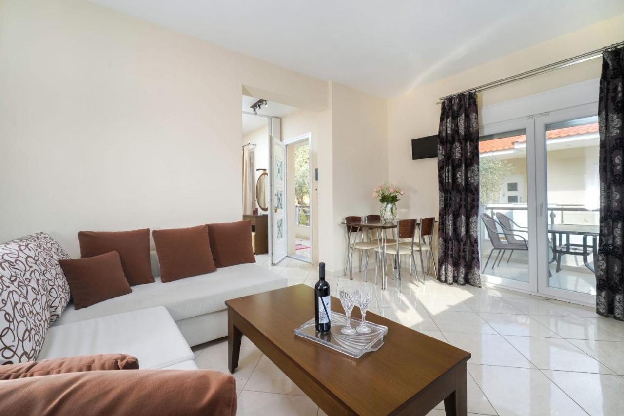 Ilias Apartments Chrysi Ammoudia Exterior foto